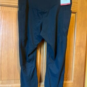 Black Athletic Leggings ankle length NWT